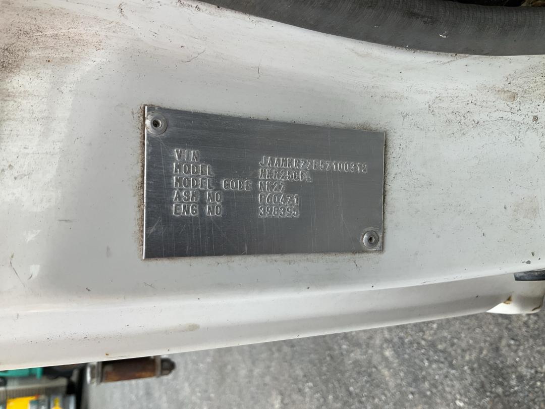 Photo '27' of Isuzu NKR 250FL Tipper