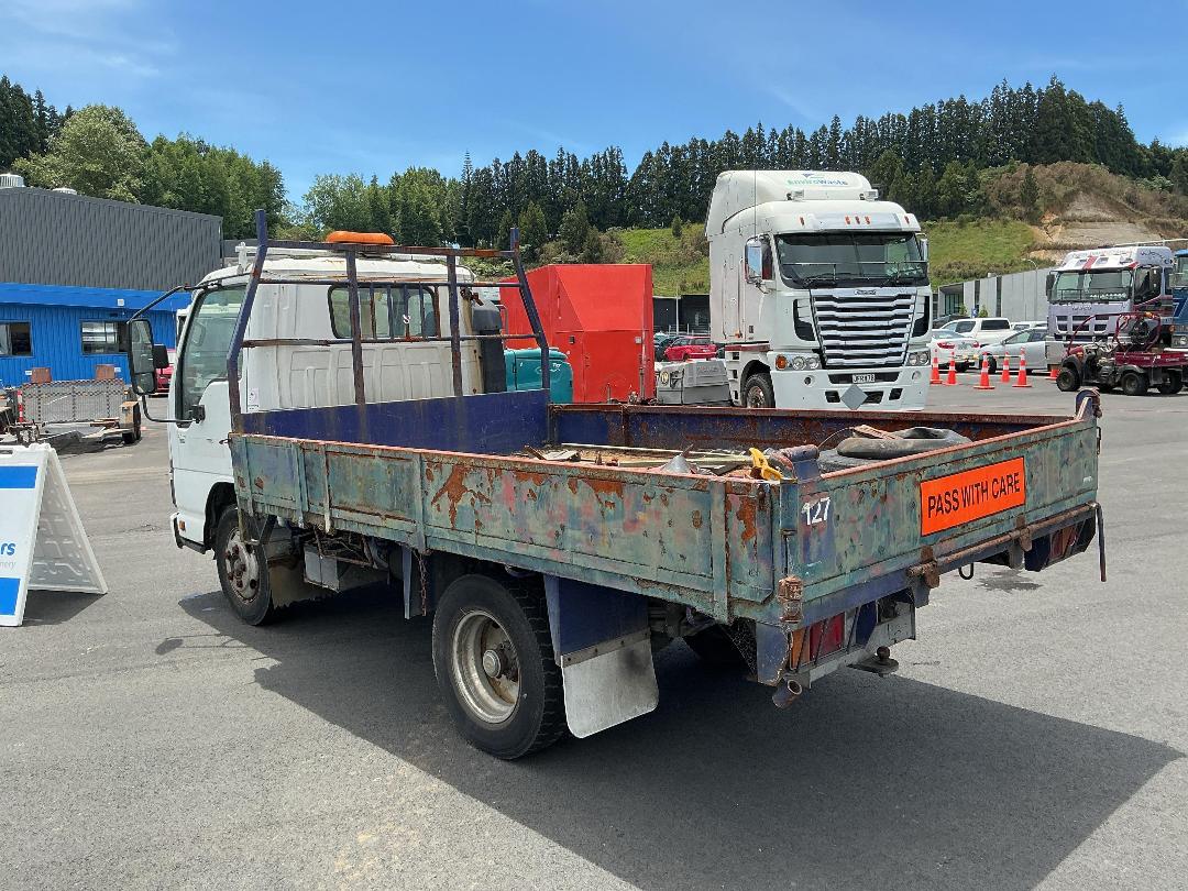 Photo '6' of Isuzu NKR 300S Tipper