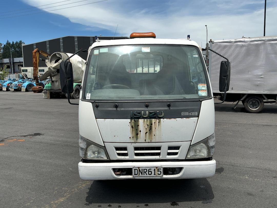 Photo '10' of Isuzu NKR 300S Tipper
