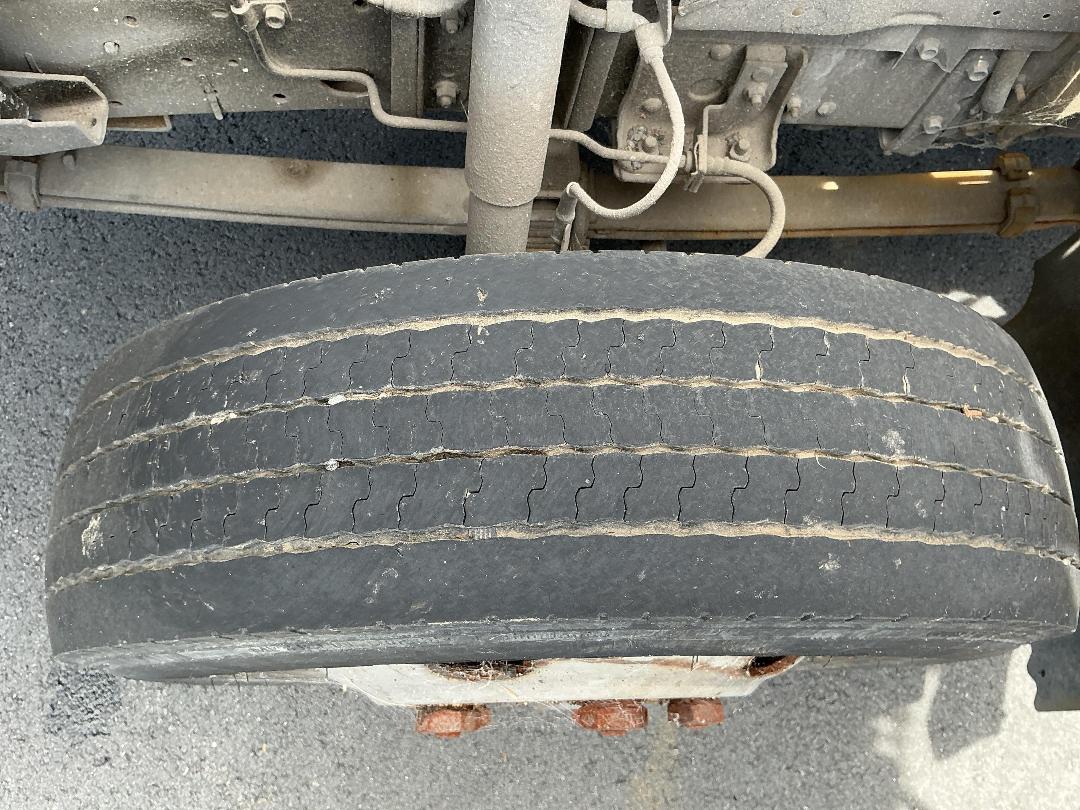 Photo '35' of Isuzu NKR 300S Tipper