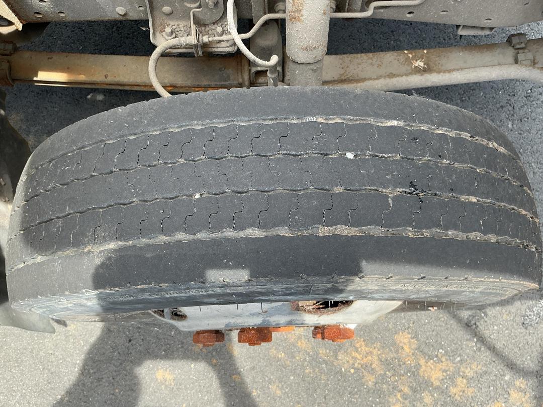 Photo '36' of Isuzu NKR 300S Tipper