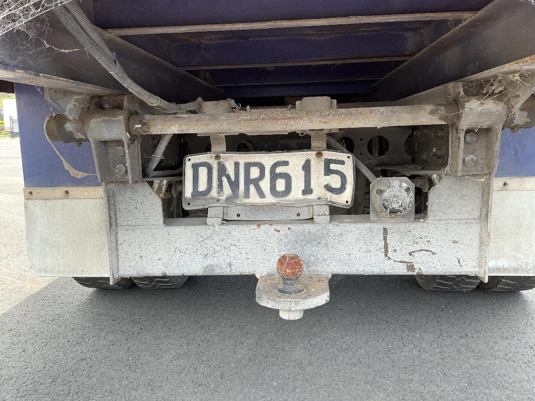 Photo '27' of Isuzu NKR 300S Tipper