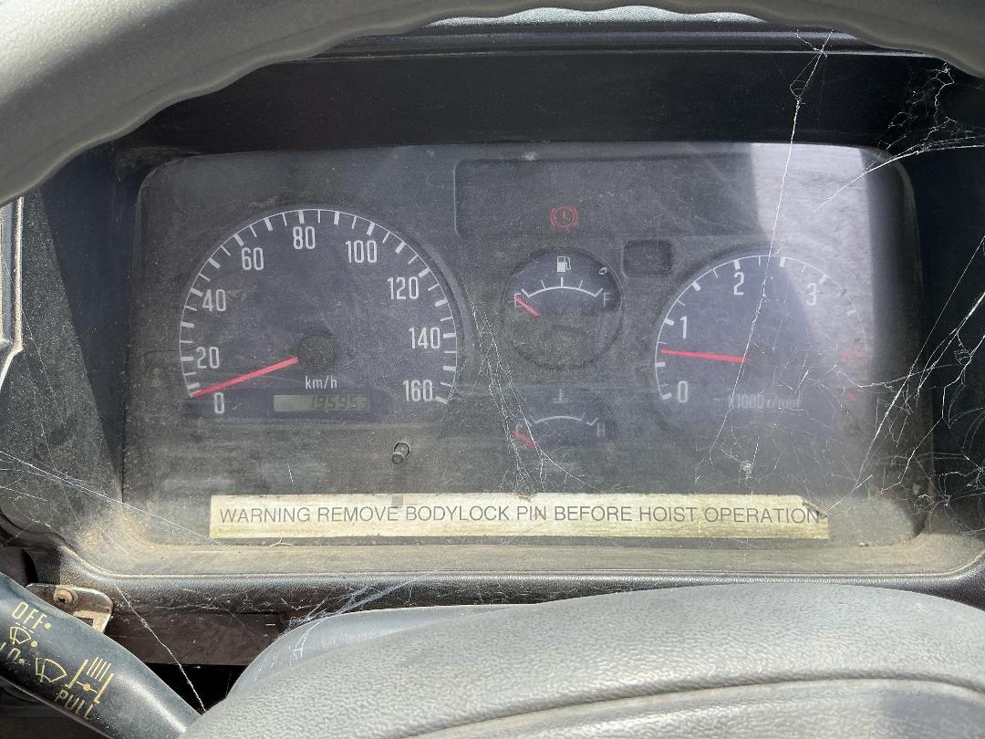 Photo '15' of Isuzu NKR 300S Tipper