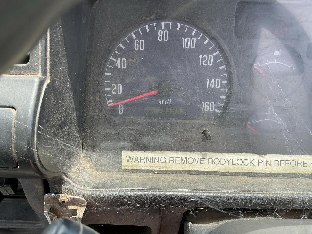 Photo '16' of Isuzu NKR 300S Tipper