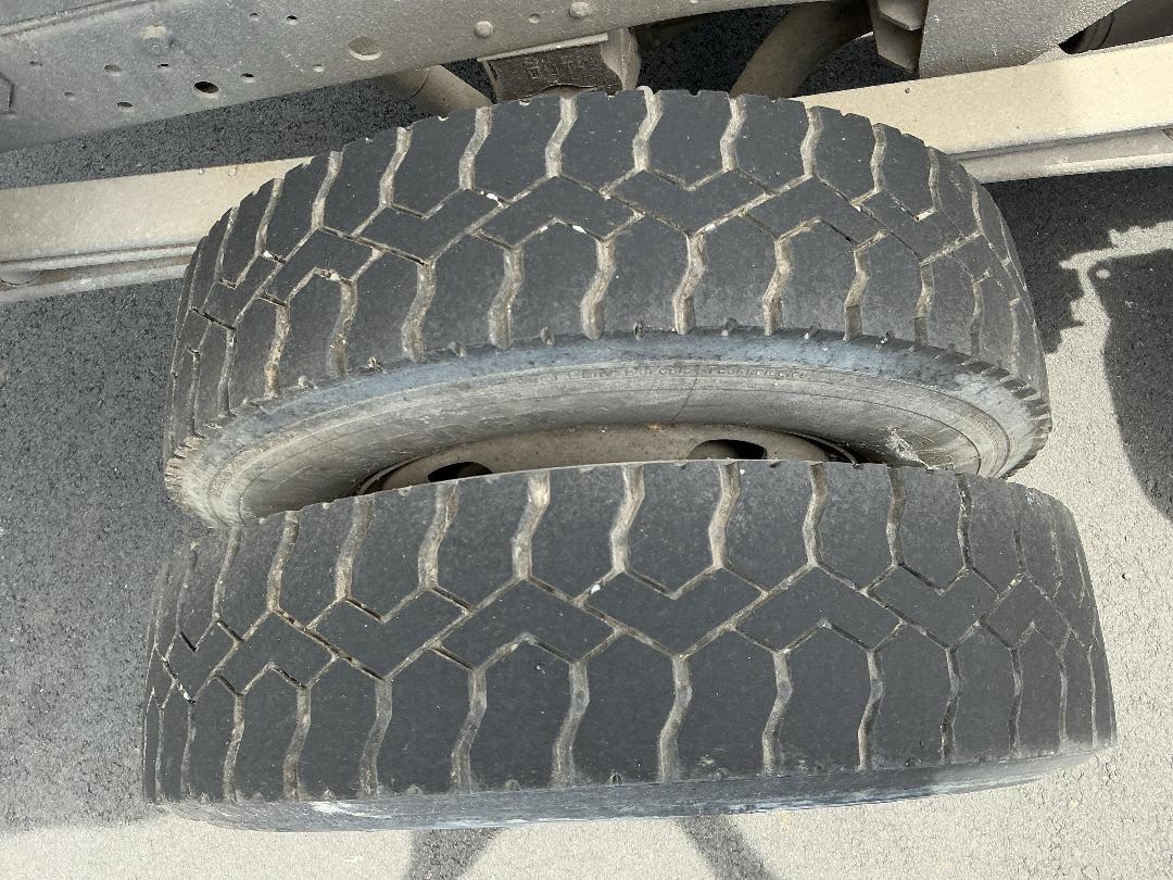 Photo '33' of Isuzu NKR 300S Tipper