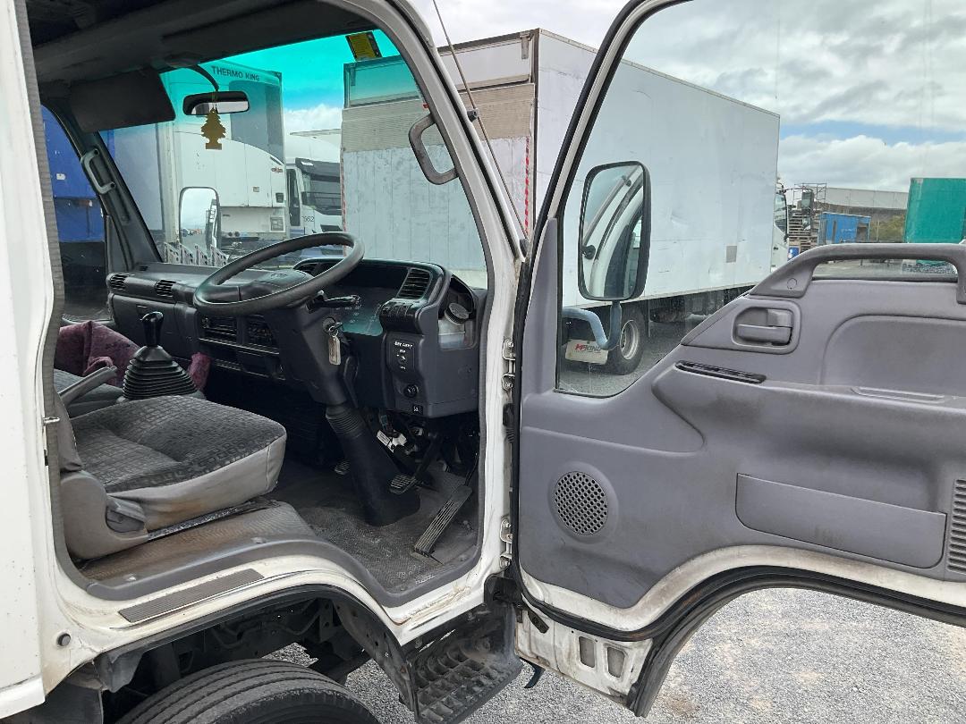 Photo '11' of Isuzu NQR 500L Transporter