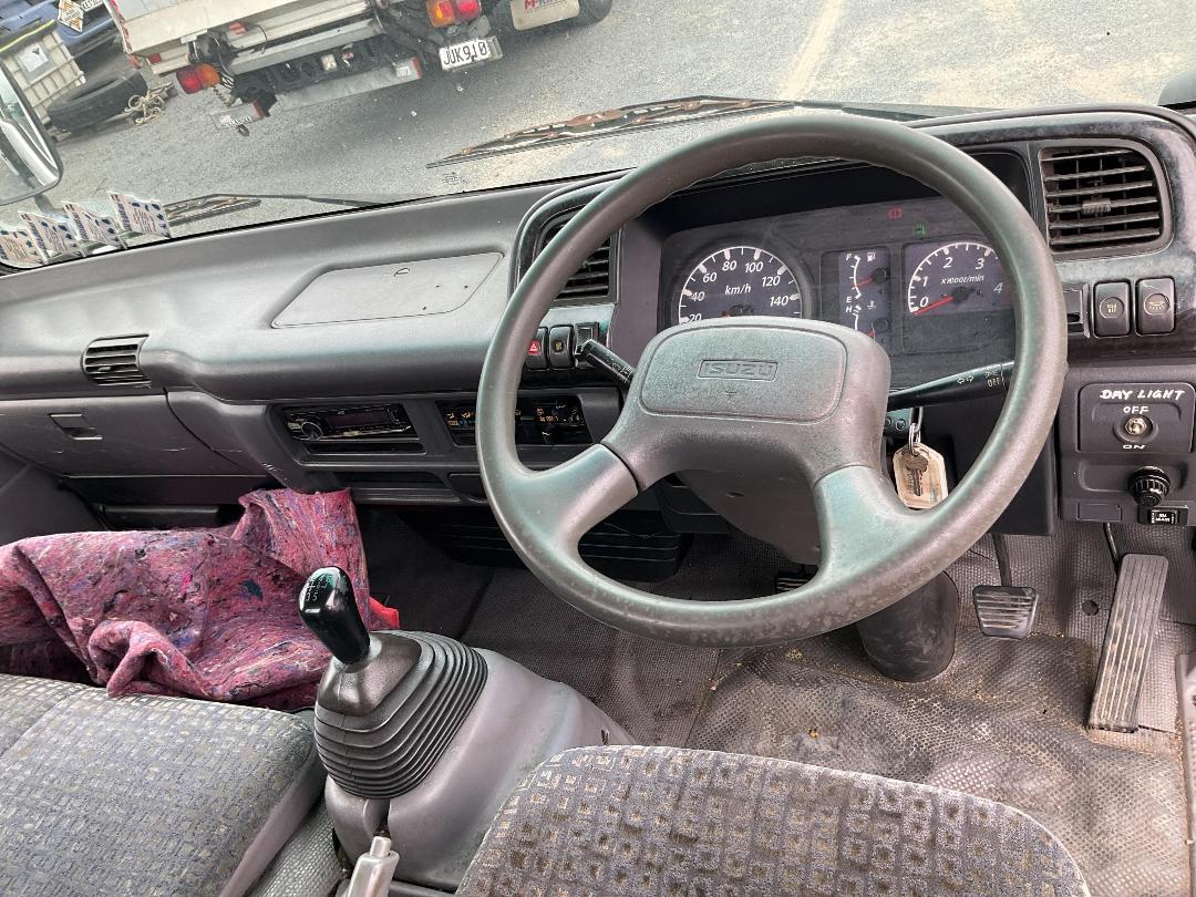 Photo '13' of Isuzu NQR 500L Transporter