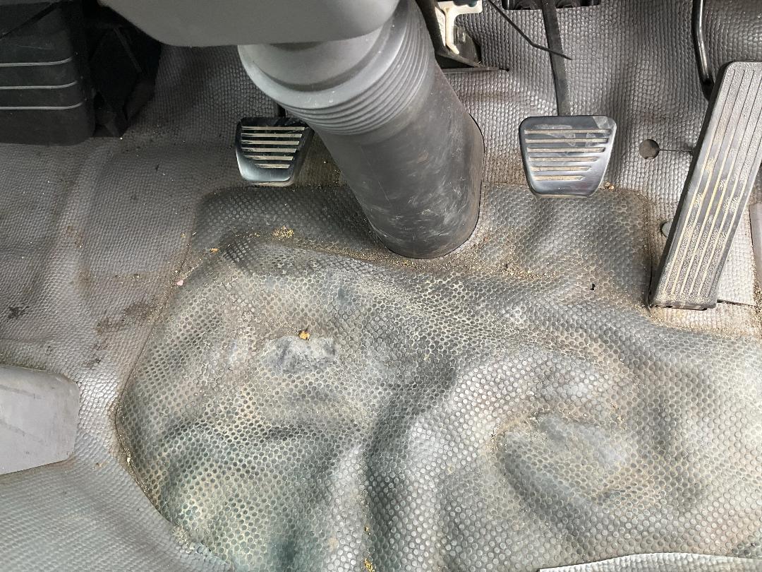 Photo '14' of Isuzu NQR 500L Transporter