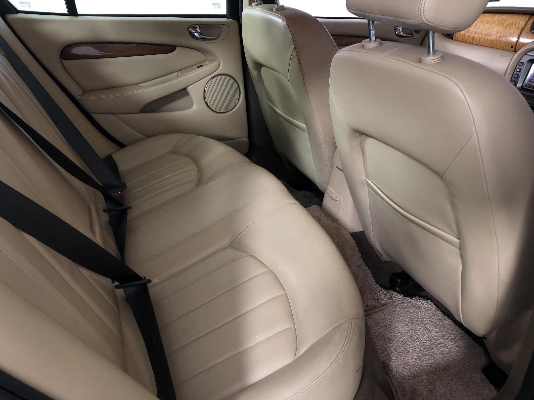 Photo '20' of Jaguar X-Type