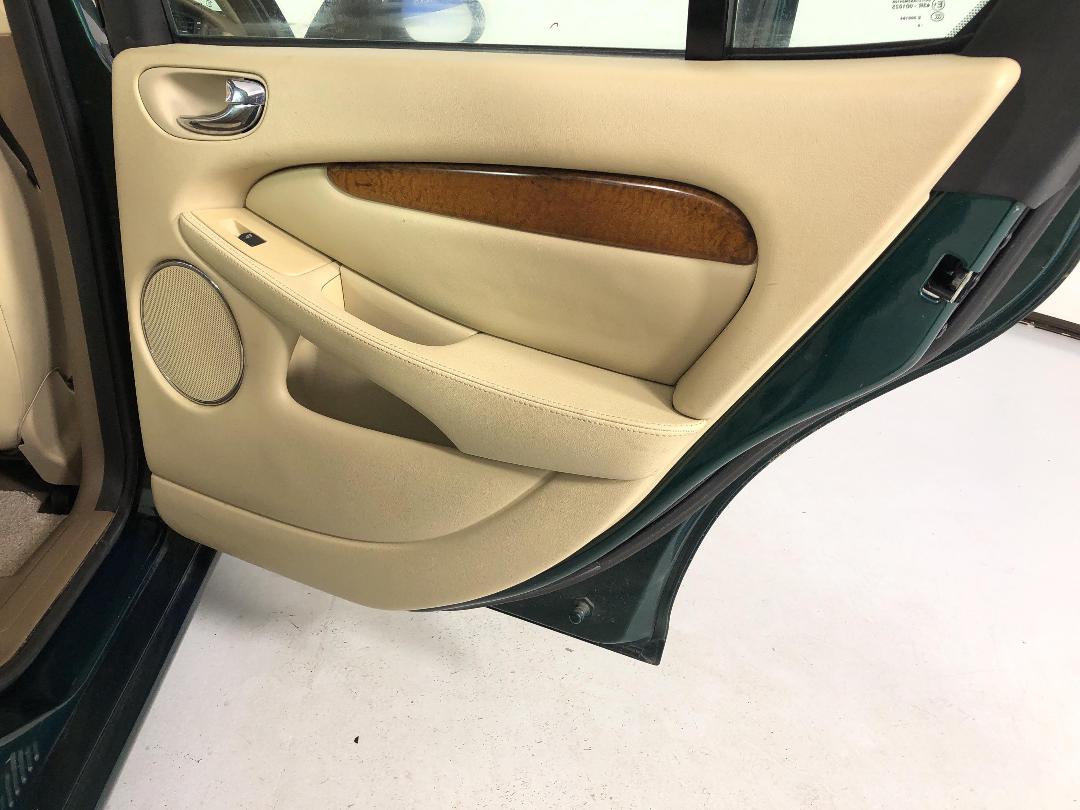 Photo '19' of Jaguar X-Type