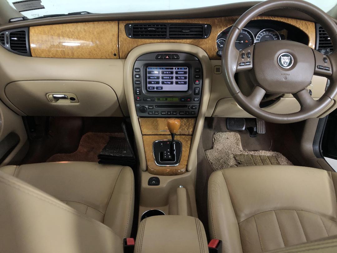 Photo '17' of Jaguar X-Type