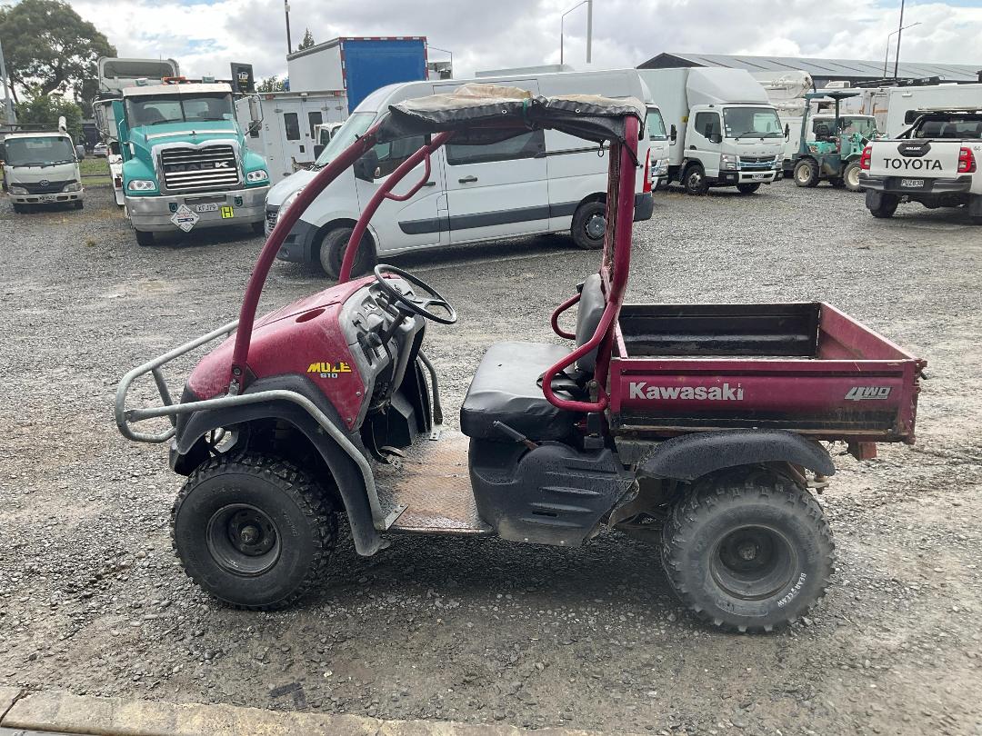 Photo '8' of Kawasaki KAF400A6F