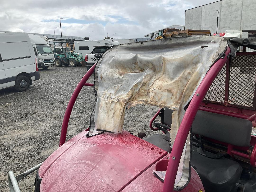 Photo '9' of Kawasaki KAF400A6F