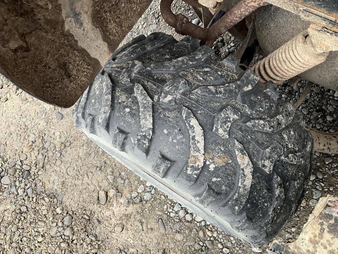 Photo '22' of Kawasaki KAF400A6F