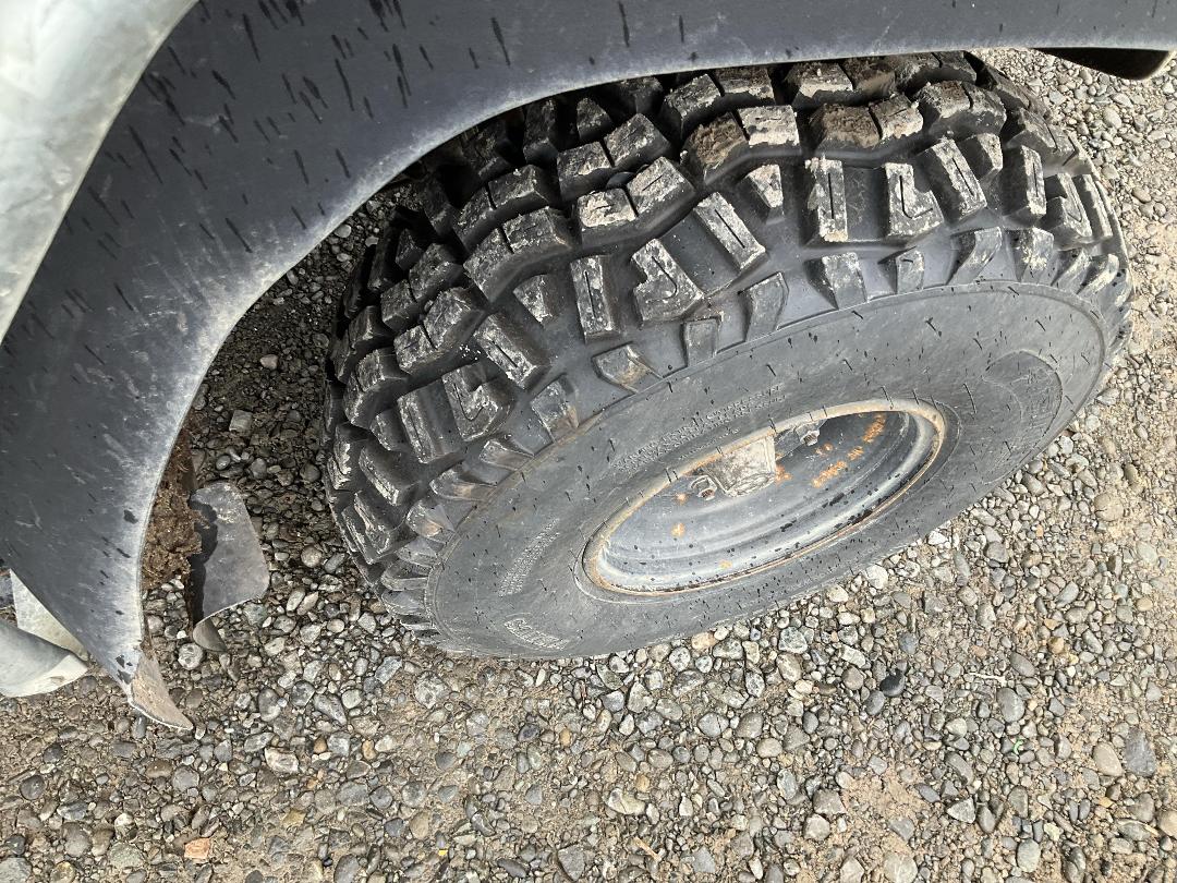 Photo '23' of Kawasaki KAF400A6F