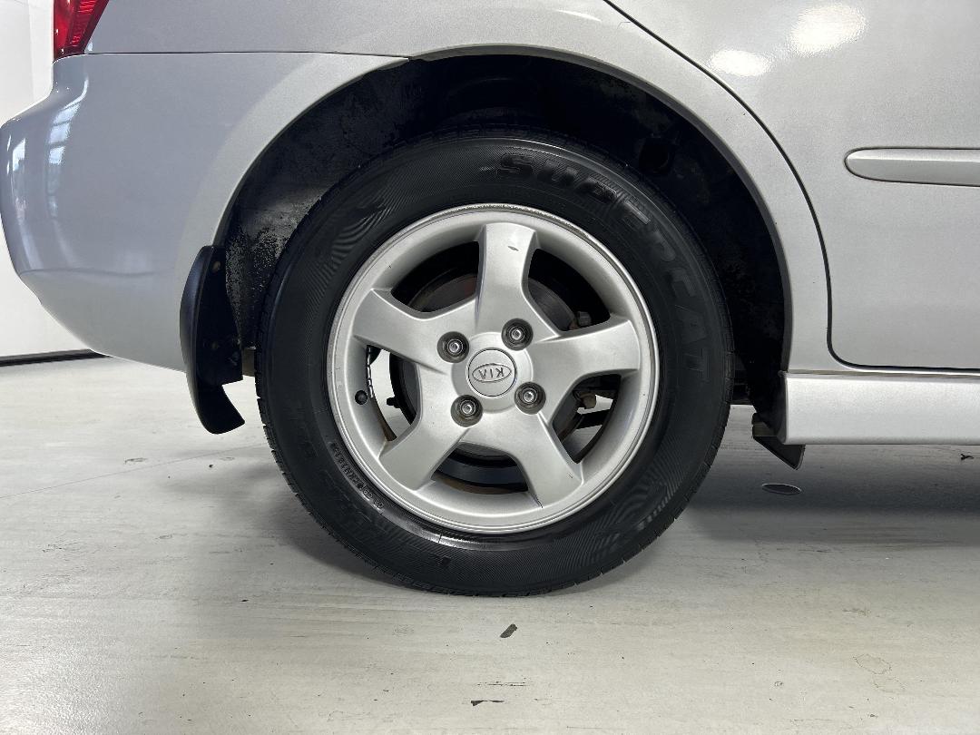 Photo '12' of KIA Cerato