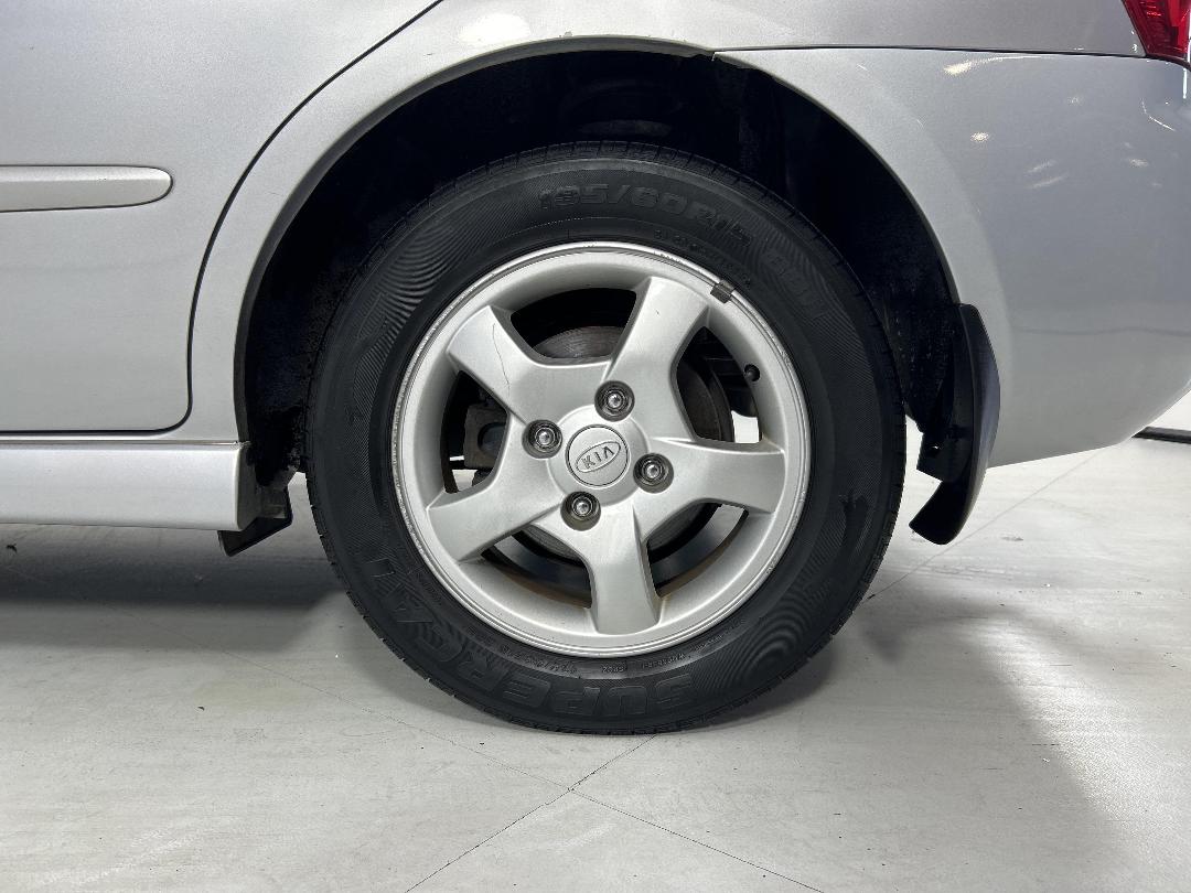 Photo '11' of KIA Cerato