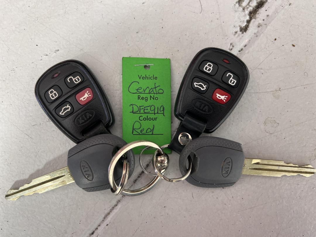 Photo '22' of KIA Cerato