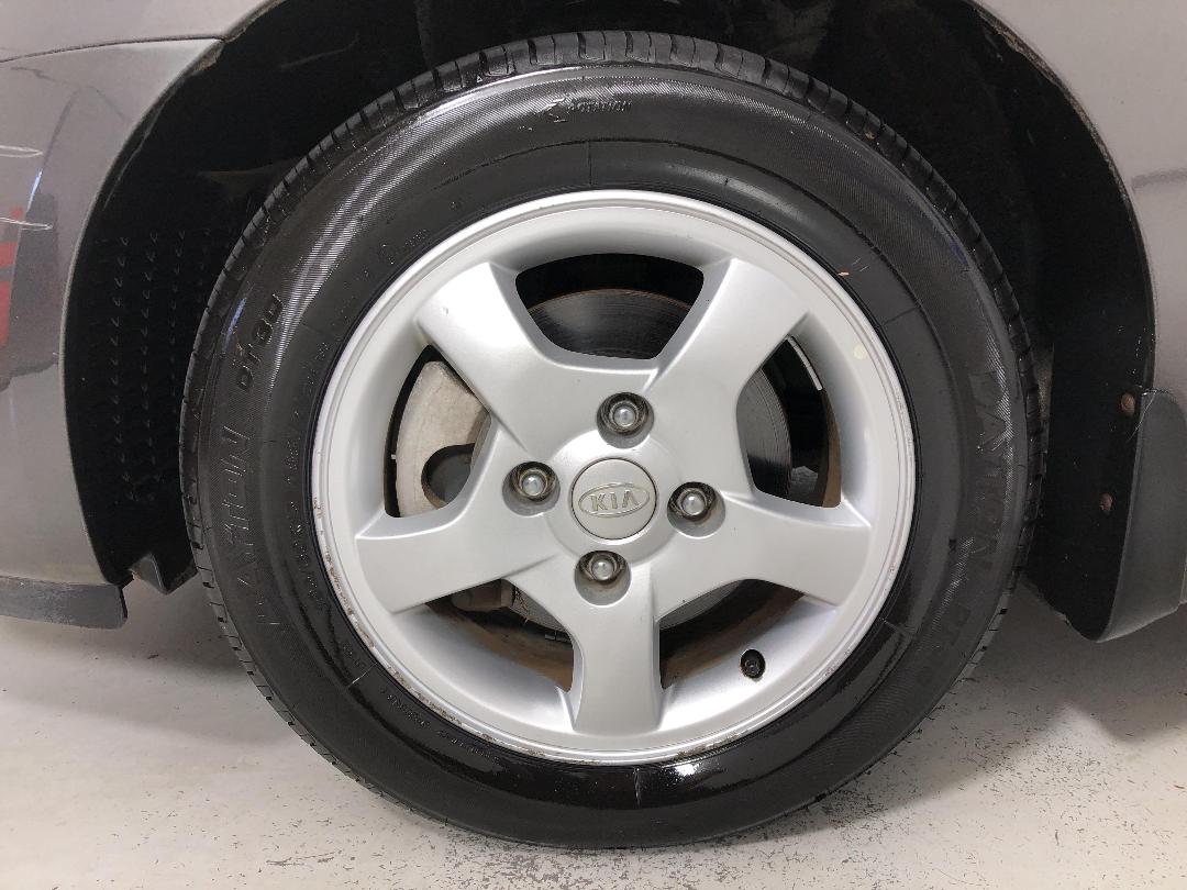 Photo '10' of KIA Cerato Photo '10' of KIA Cerato