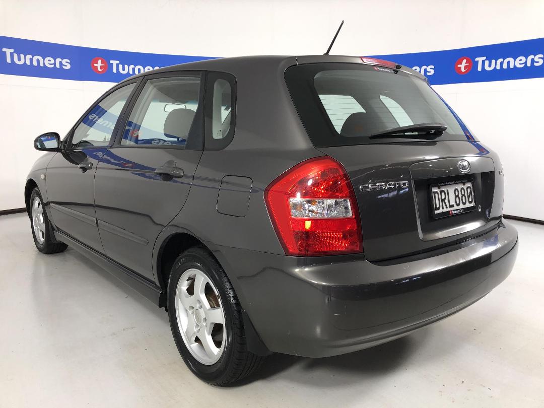 Photo '5' of KIA Cerato Photo '5' of KIA Cerato