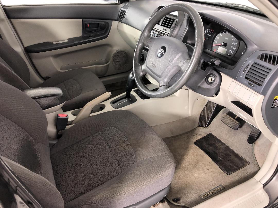 Photo '16' of KIA Cerato Photo '16' of KIA Cerato