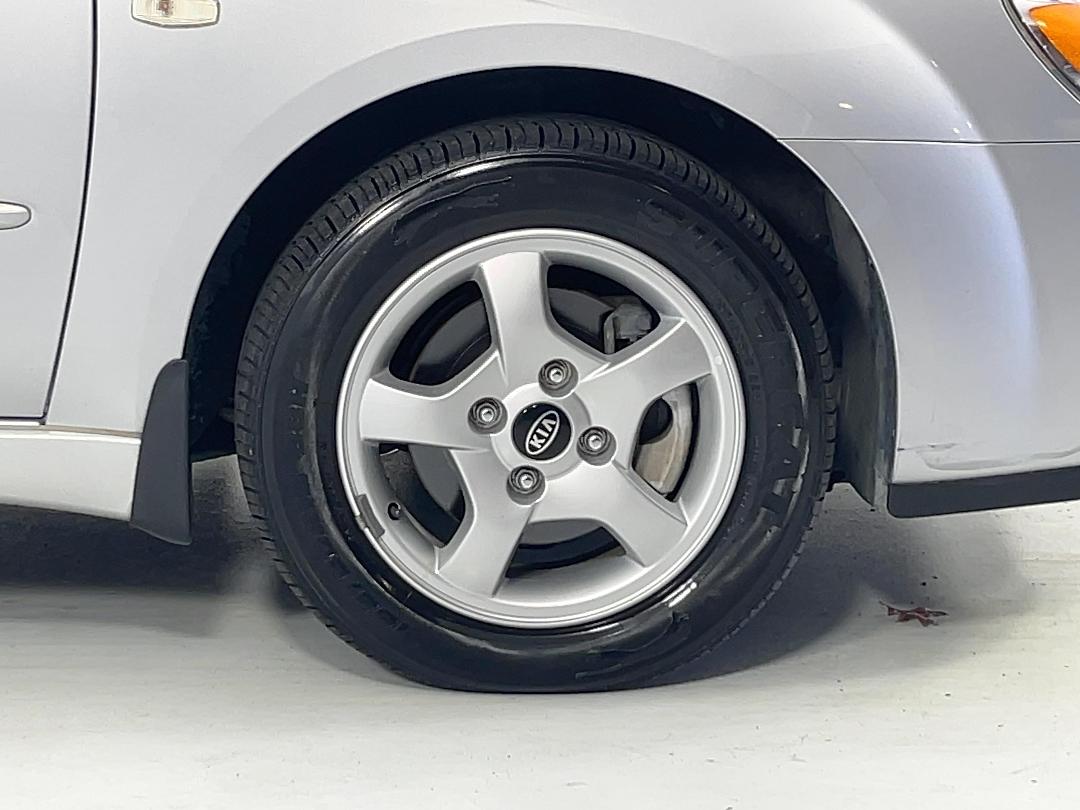 Photo '9' of KIA Cerato