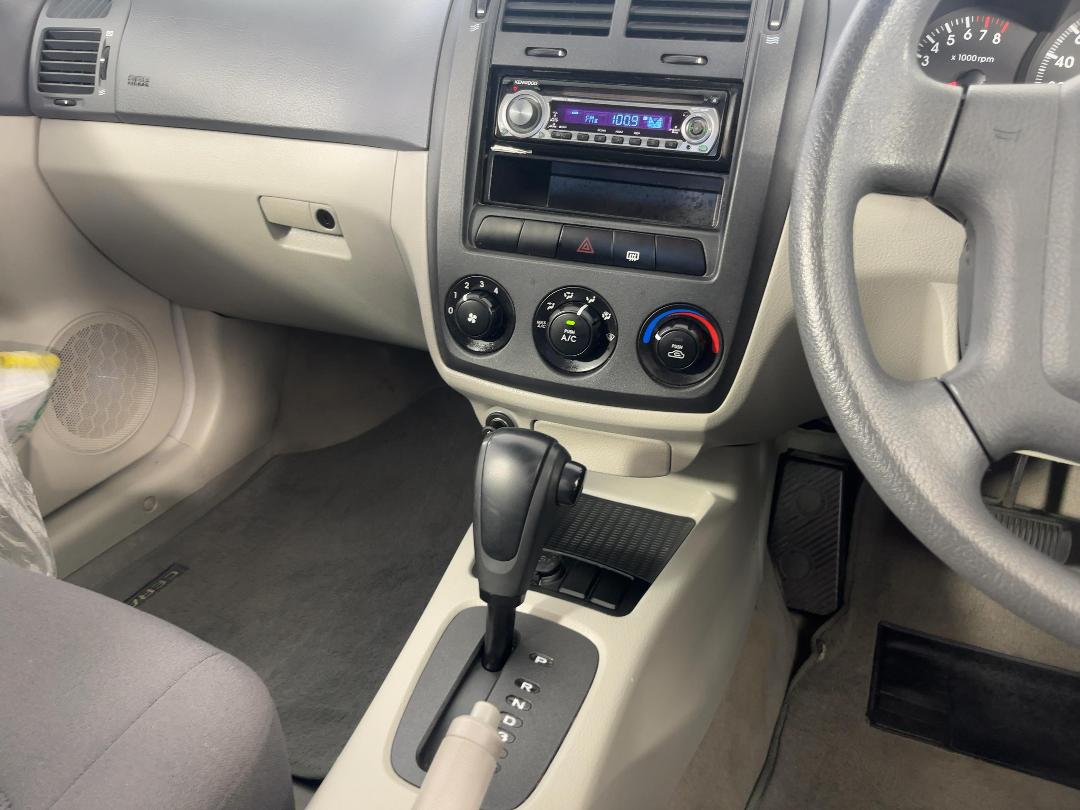 Photo '18' of KIA Cerato