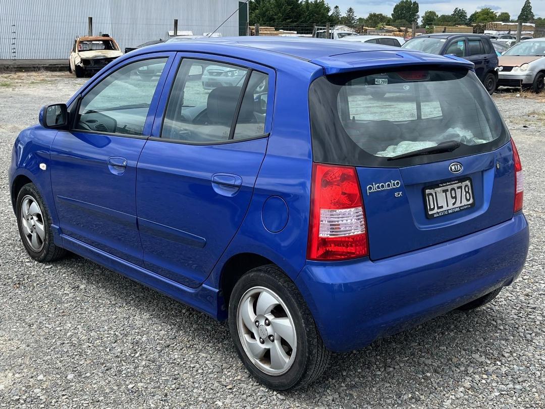 Photo '4' of KIA Picanto Photo '4' of KIA Picanto