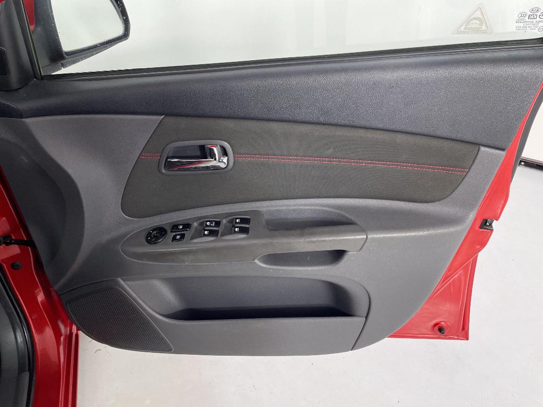 Photo '15' of KIA RIO