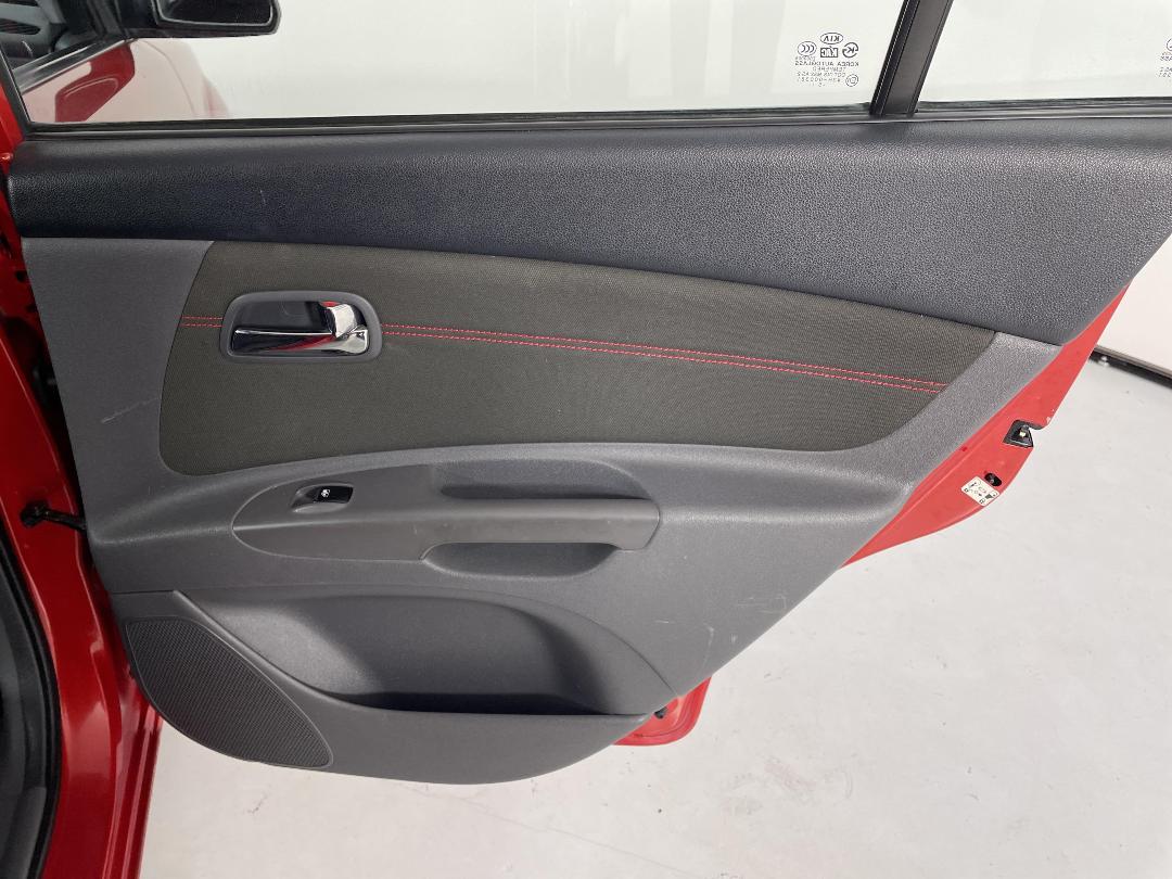 Photo '19' of KIA RIO