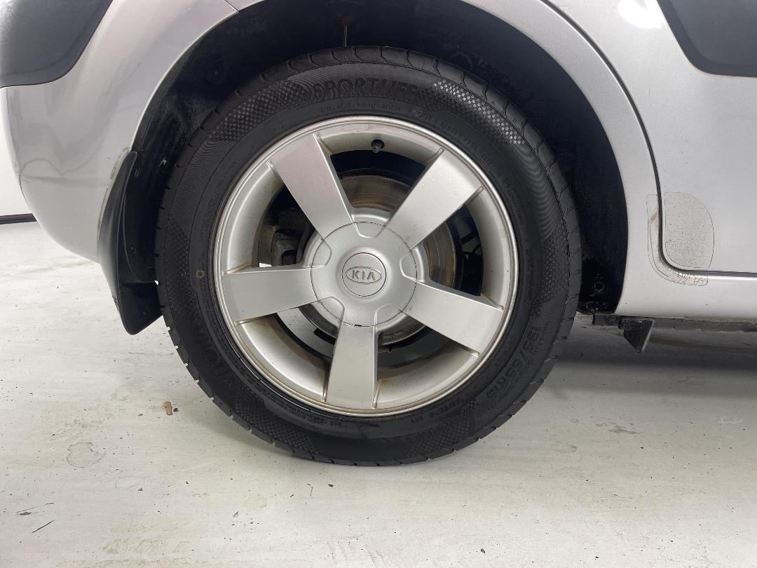 Photo '12' of KIA RIO Photo '12' of KIA RIO