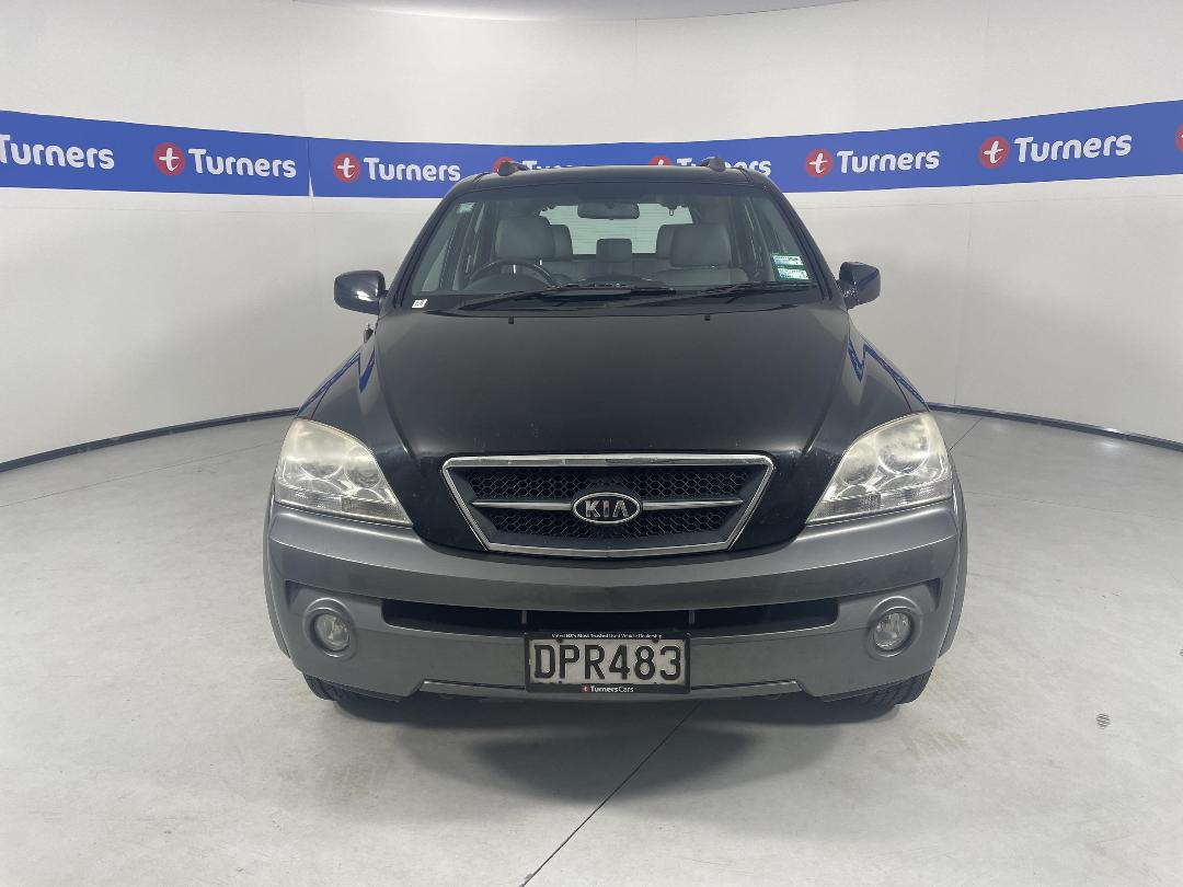 Photo '2' of KIA Sorento Photo '2' of KIA Sorento