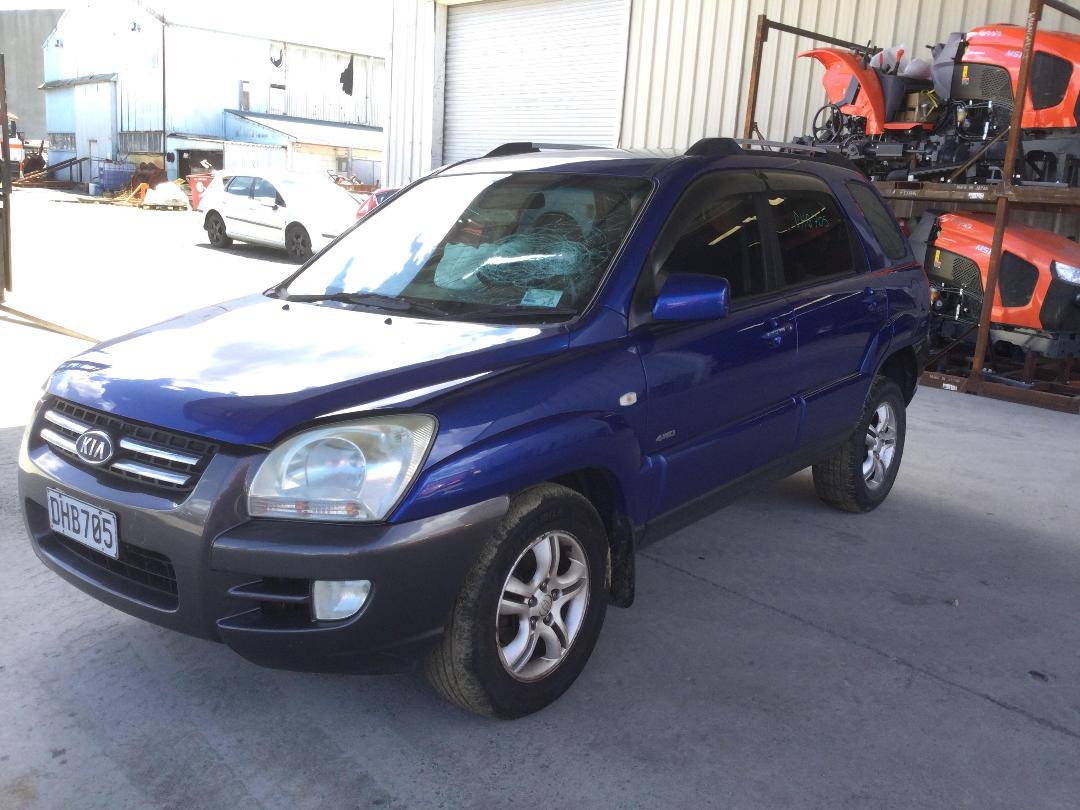 Photo '3' of KIA Sportage Photo '3' of KIA Sportage