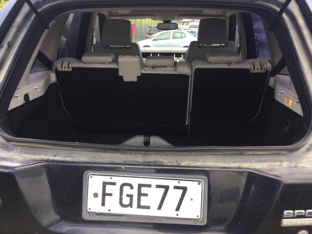 Photo '6' of Land Rover Range Rover Photo '6' of Land Rover Range Rover