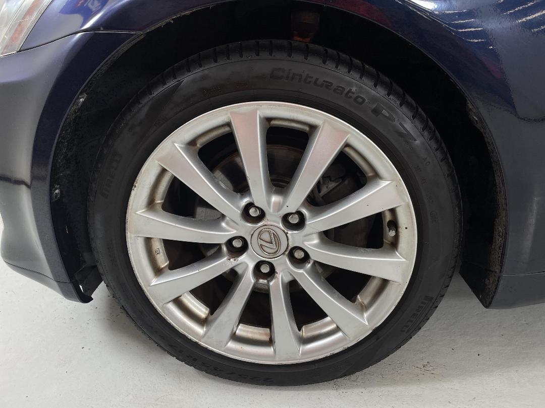 Photo '10' of Lexus IS250