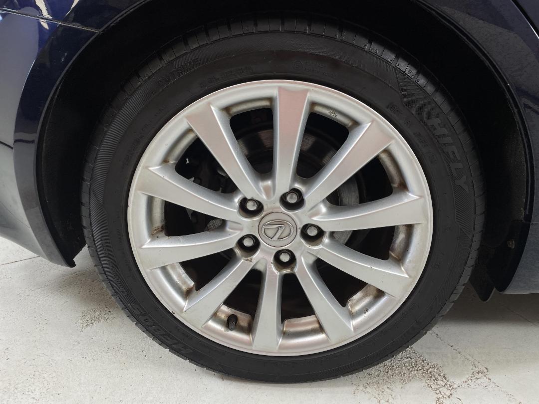 Photo '12' of Lexus IS250