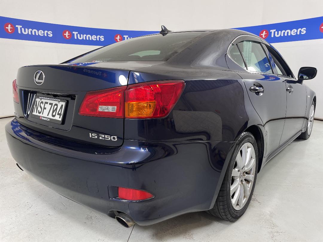 Photo '7' of Lexus IS250