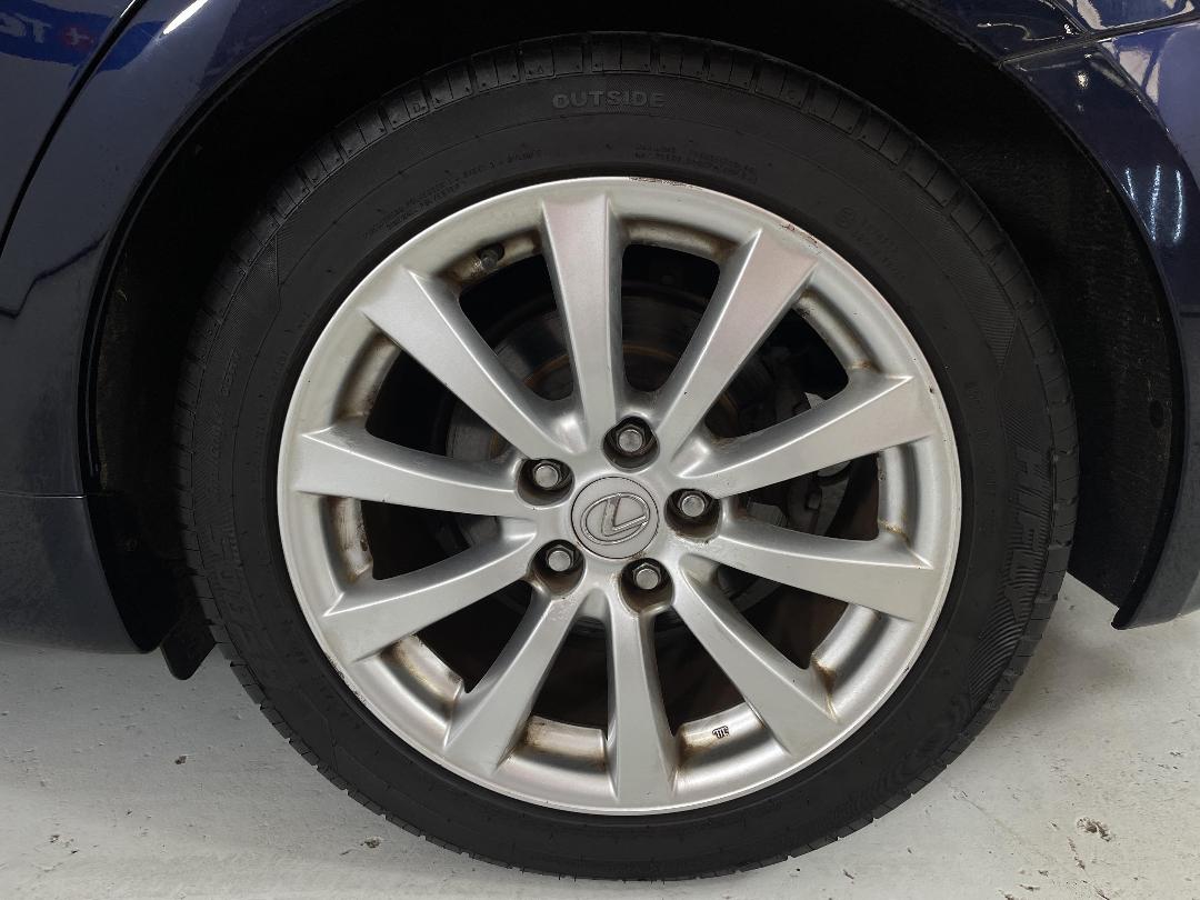 Photo '11' of Lexus IS250