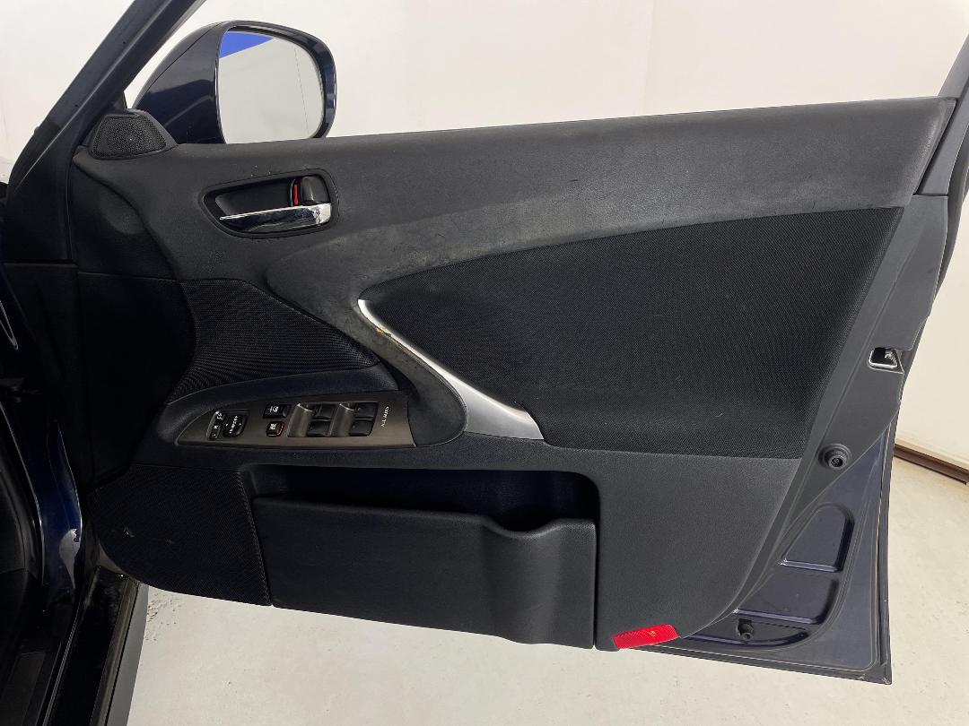 Photo '15' of Lexus IS250