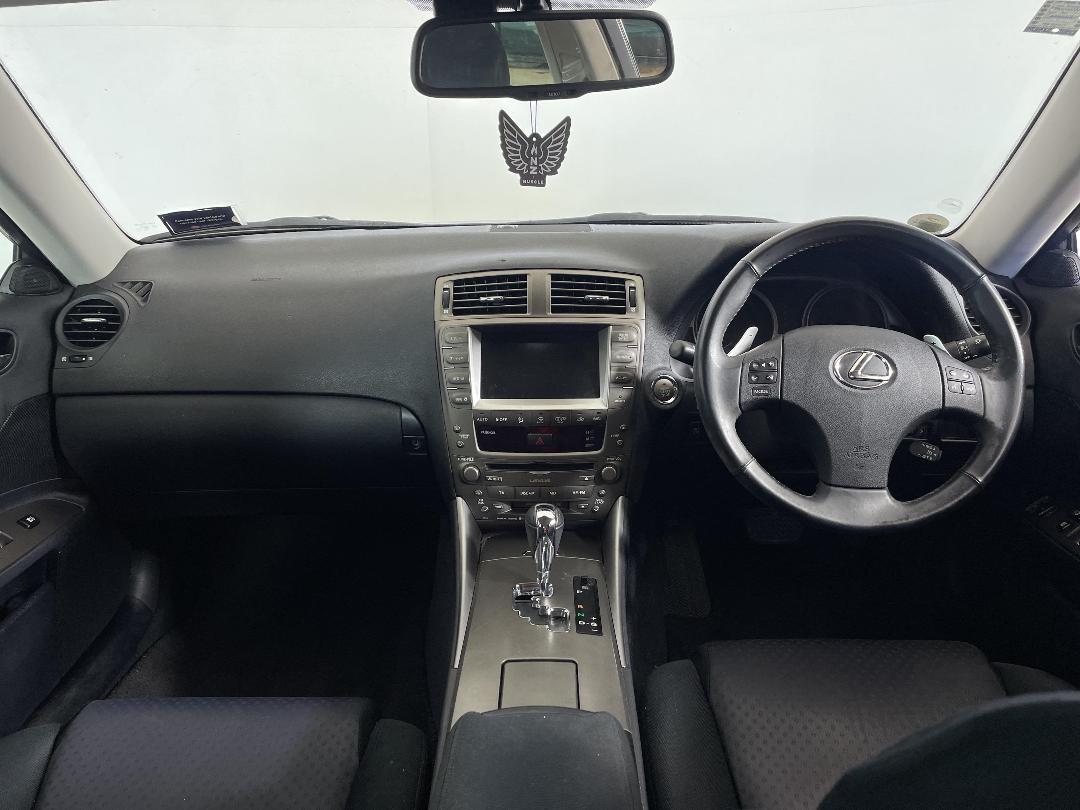 Photo '17' of Lexus IS250