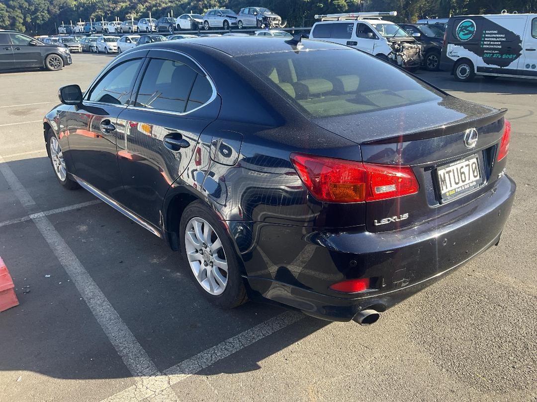 Photo '3' of Lexus IS250
