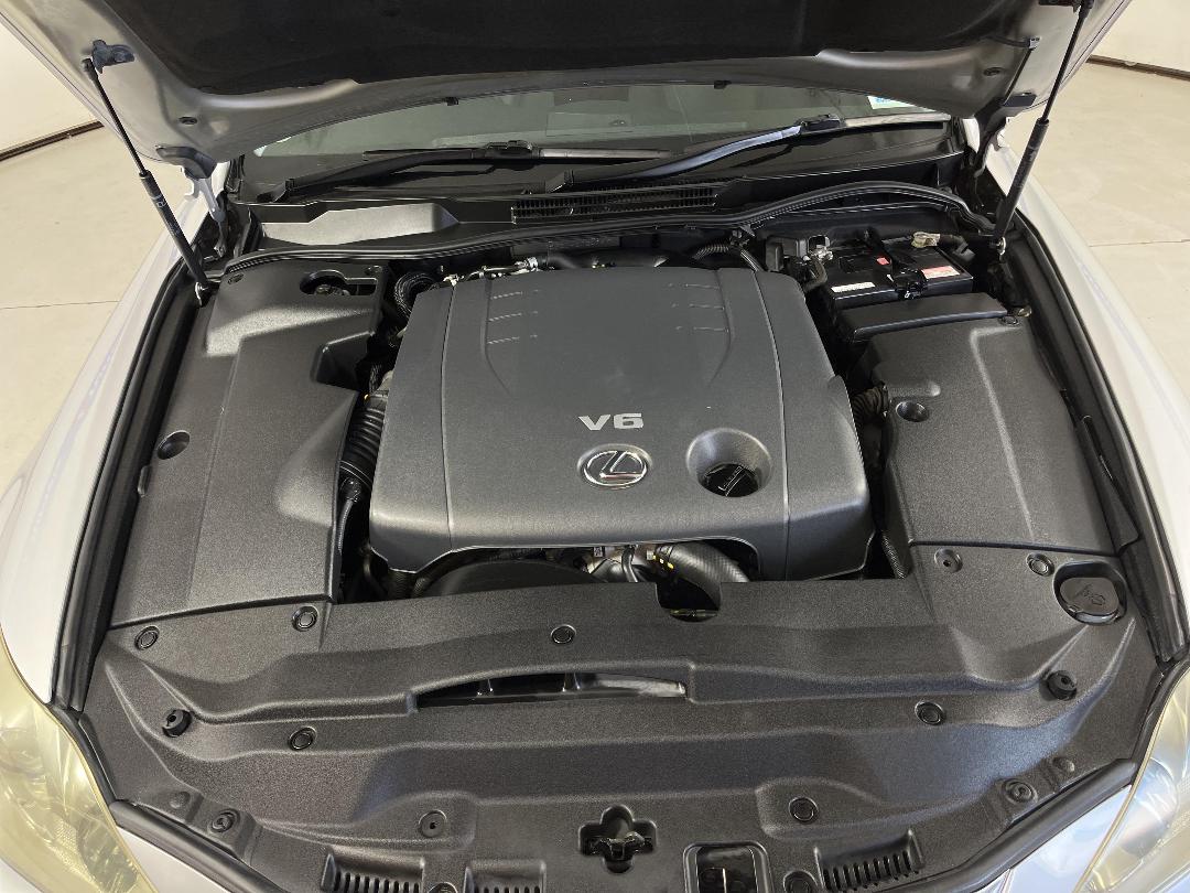 Photo '13' of Lexus IS250 Photo '13' of Lexus IS250