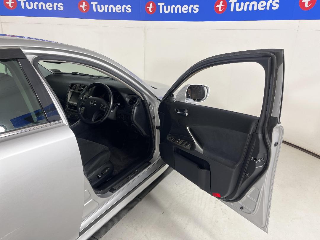 Photo '15' of Lexus IS250 Photo '15' of Lexus IS250