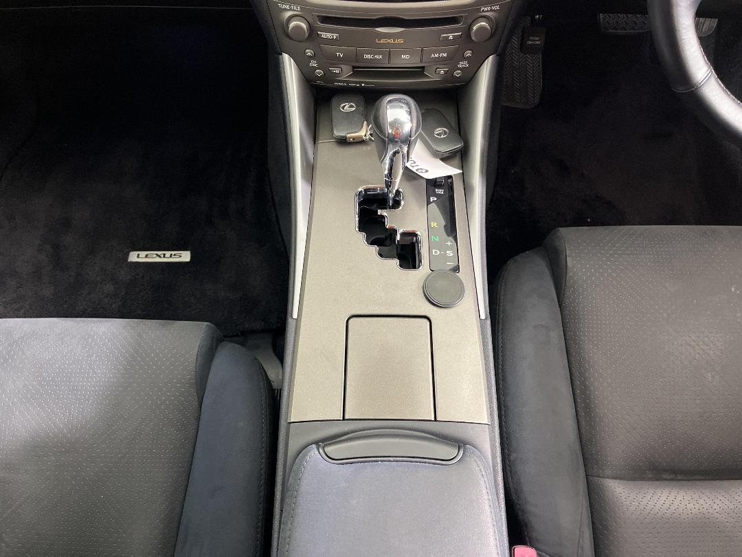 Photo '23' of Lexus IS250 Photo '23' of Lexus IS250