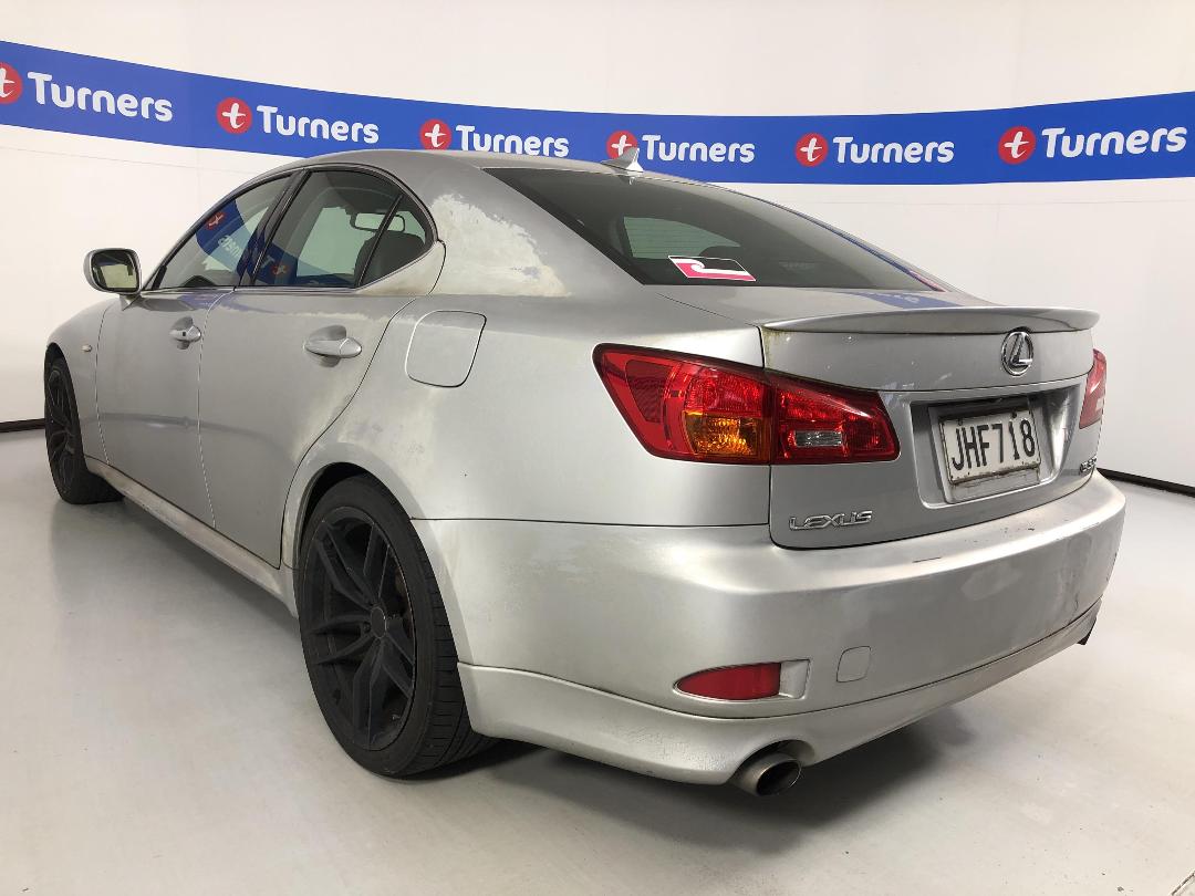 Photo '5' of Lexus IS350 Photo '5' of Lexus IS350