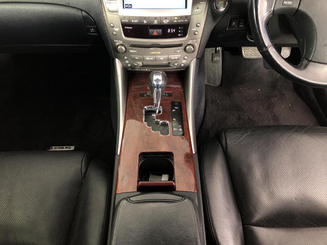 Photo '18' of Lexus IS350 Photo '18' of Lexus IS350