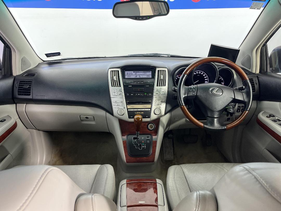 Photo '17' of Lexus RX350 Photo '17' of Lexus RX350