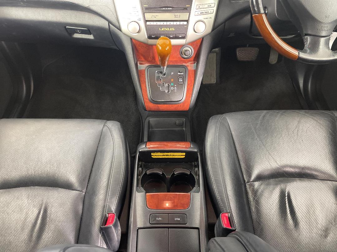 Photo '18' of Lexus RX350