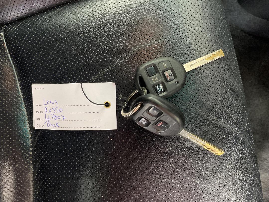 Photo '22' of Lexus RX350