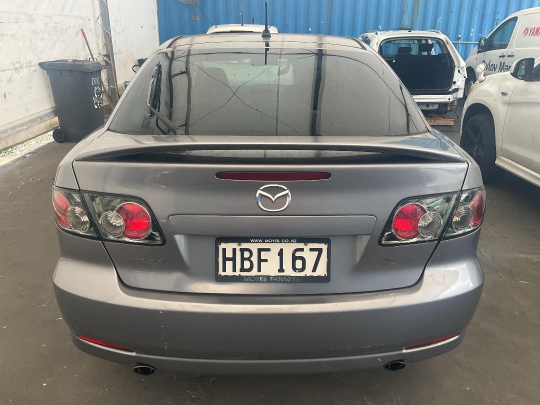 Photo '4' of Mazda Atenza